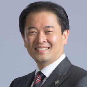 Michael Yong-Haron (Moderator) (Private Banking Veteran)