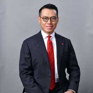 Wallace Lam (Managing Director, Deputy Head of Institutional Banking Group of DBS Bank (Hong Kong) Limited)